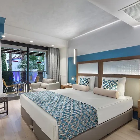 Trendy Hotel 4*